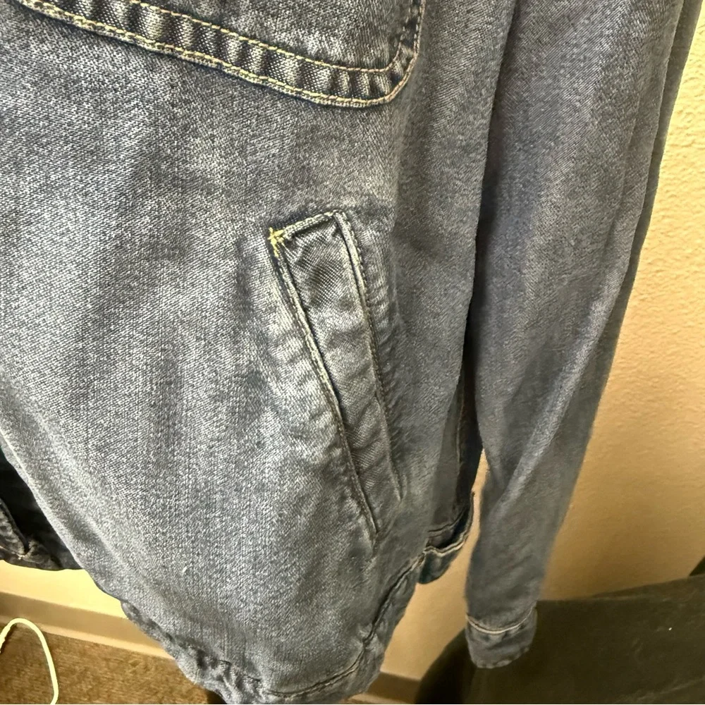 Jones New York Sport Denim Utility Jacket Large Blue Button Front Vintage 90s - Picture 5 of 12